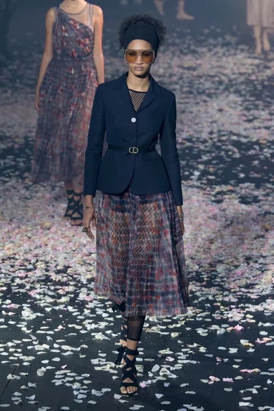 Look 22
